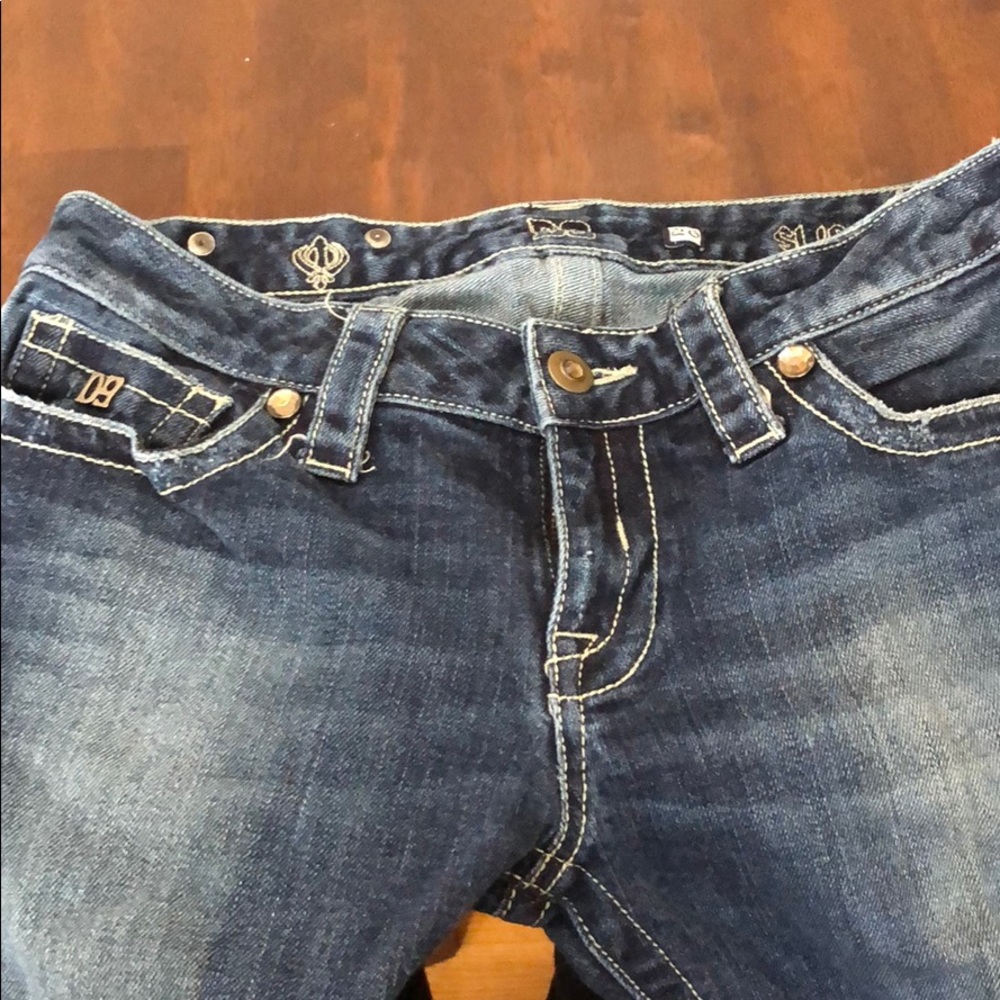 D9 jeans